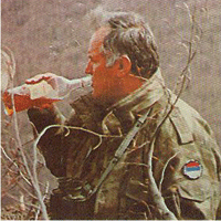 ratko-mladic-pije