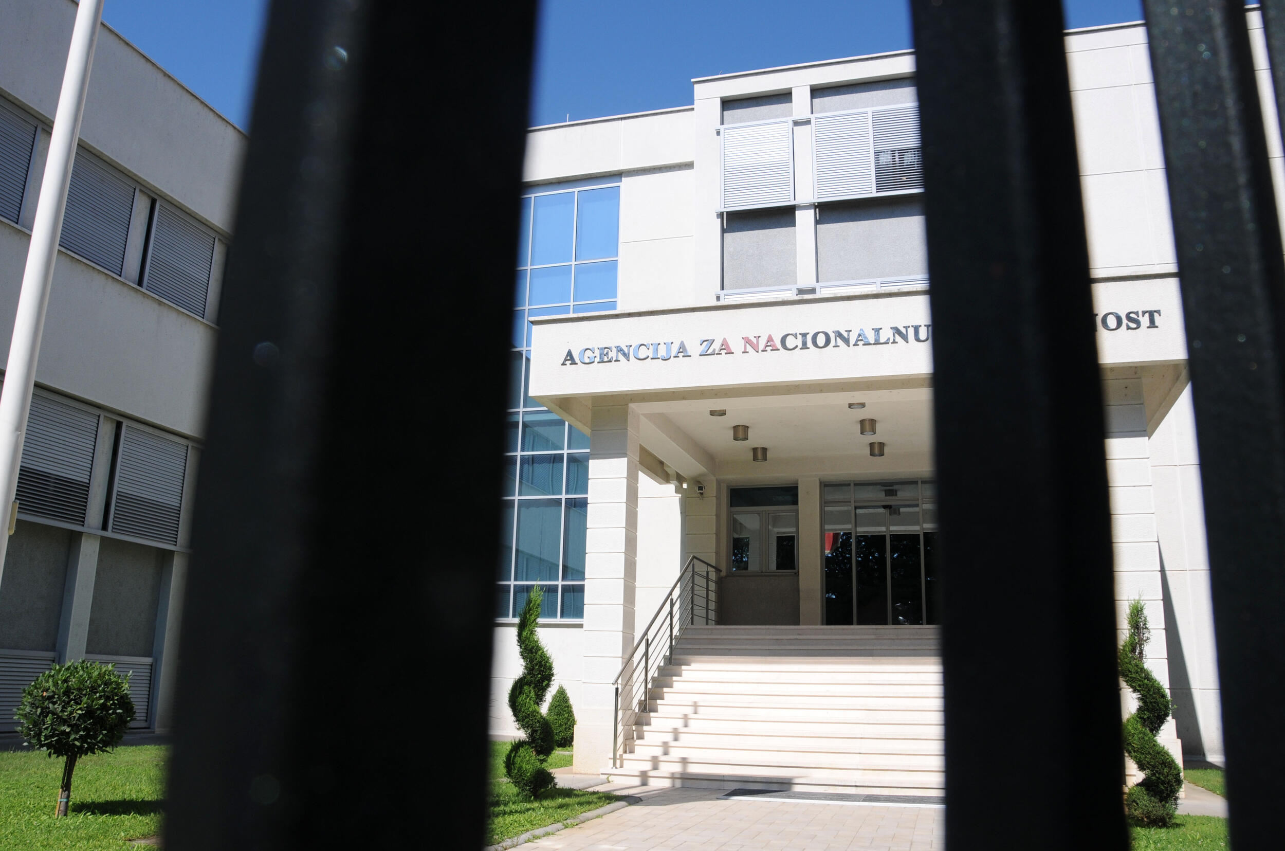SMJENE I POSTAVLJENJA U AGENCIJI ZA NACIONALNU BEZBJEDNOST: Reforme ili čistka