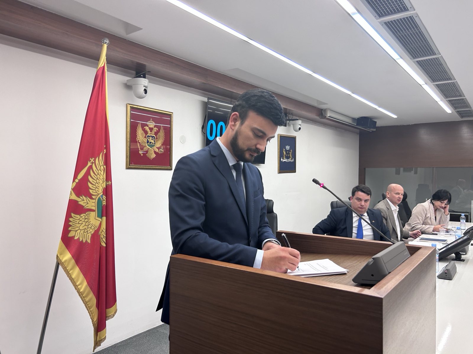 BUDVA I KADRIRANJE: „Projektna“ podrška  DPS-a –  u foteljama